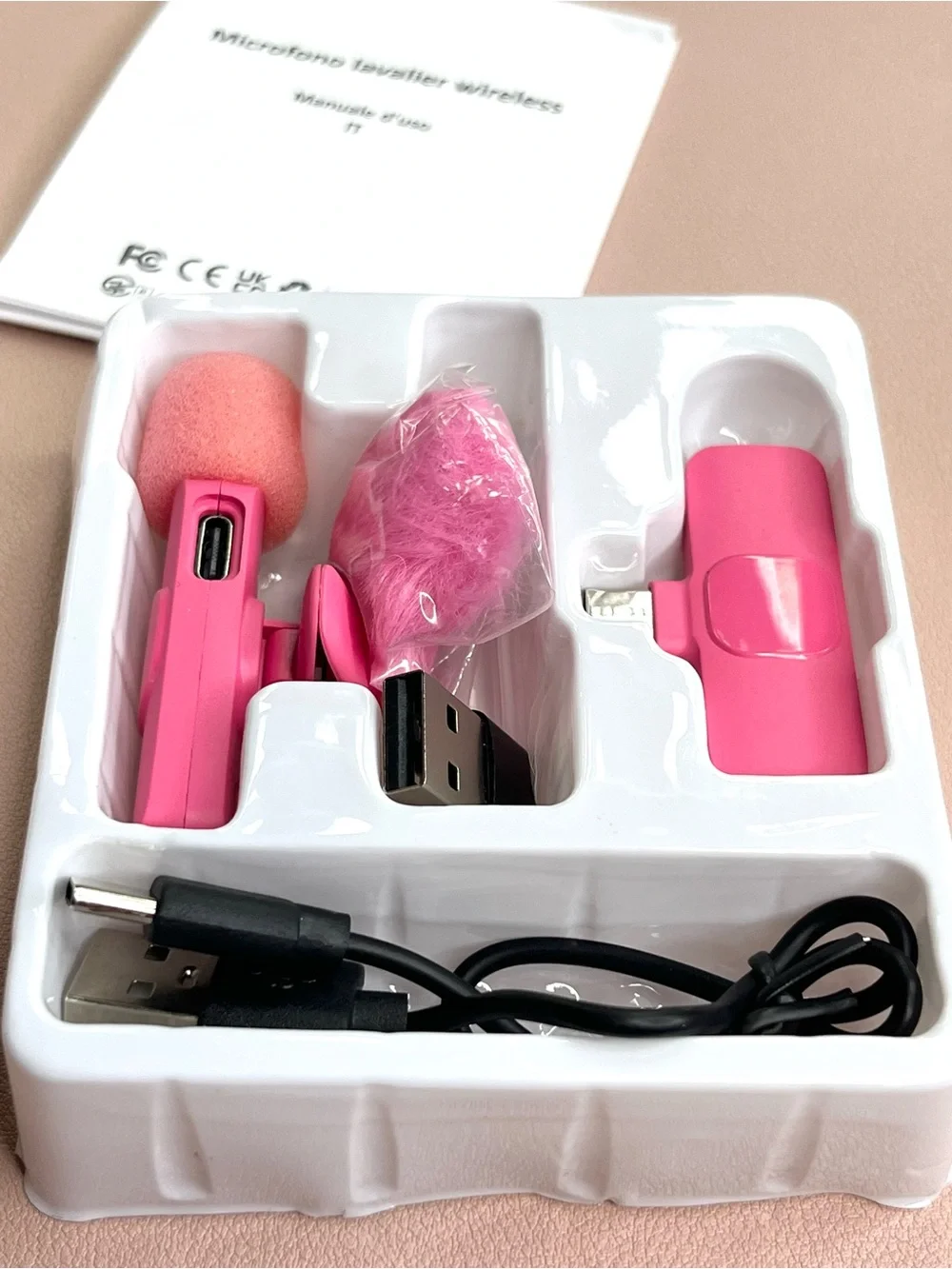 Wireless Lavalier Microphone - Pink